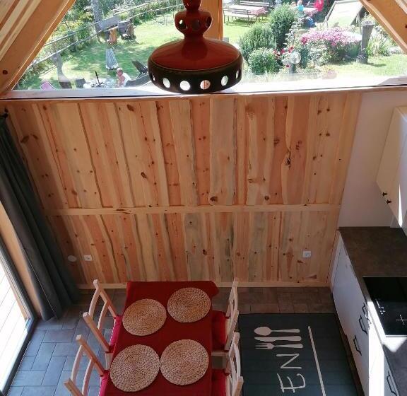 آپارتمان 1 خوابه, Guesthouse Planinski Dom Majerhold