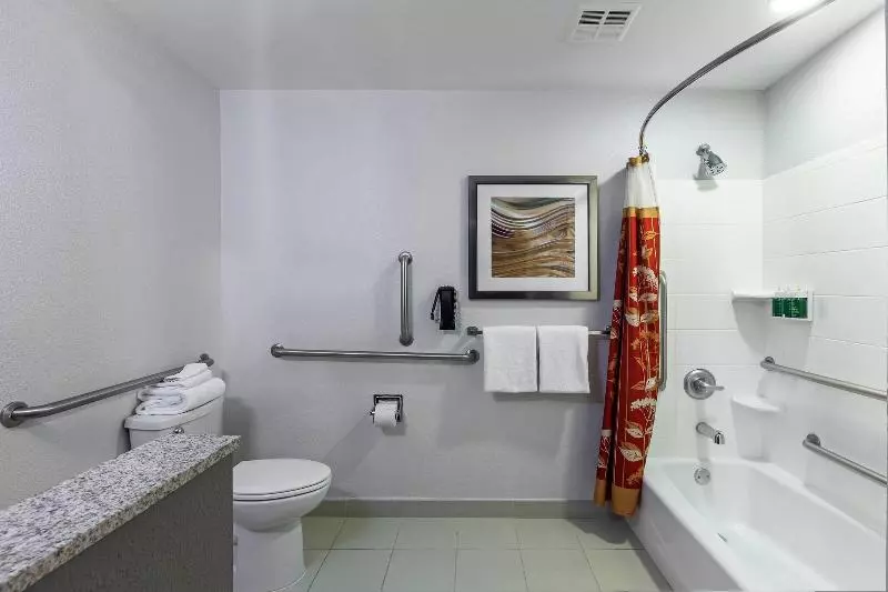 Standard-huone King-vuode, Courtyard By Marriott Tulsa Woodland Hills