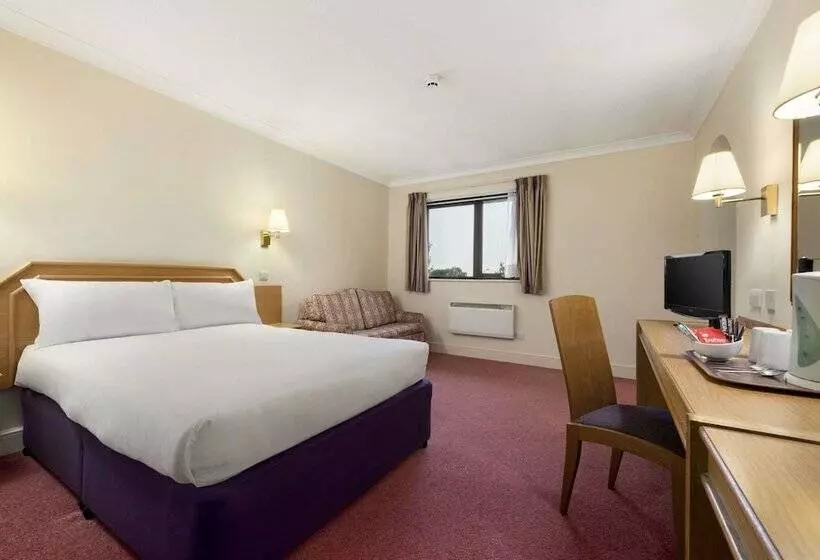اتاق استاندارد با تخت دوبل, Days Inn Stafford