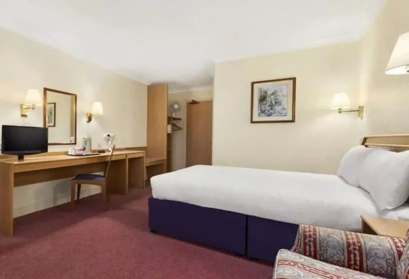 اتاق استاندارد برای معلولان, Days Inn Stafford