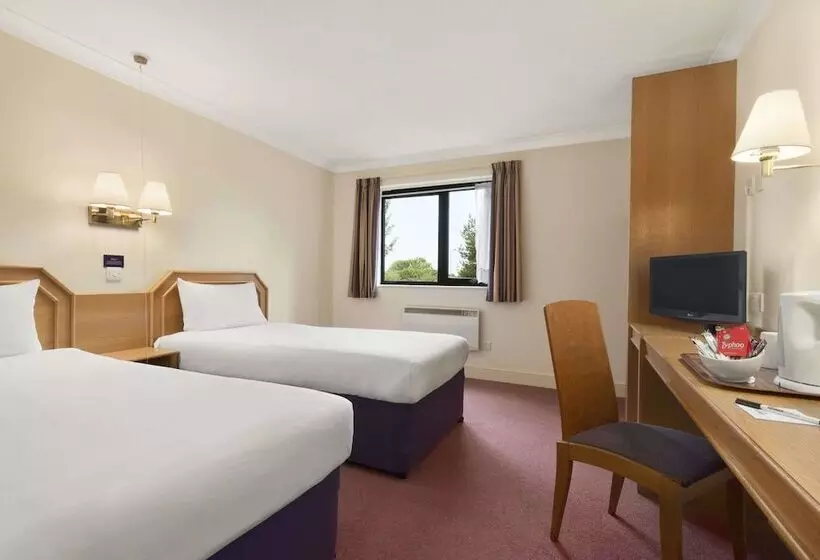 اتاق استاندارد برای معلولان, Days Inn Stafford