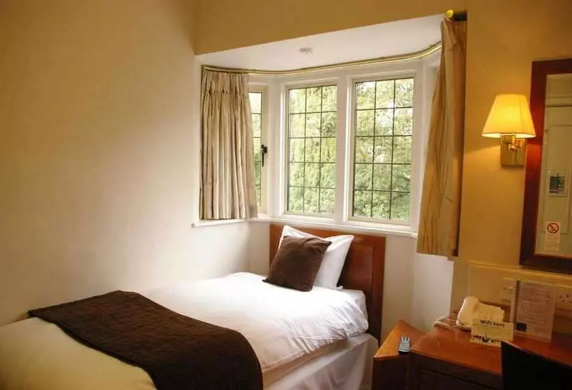 Standard Yhden Hengen Huone, Farnham House
