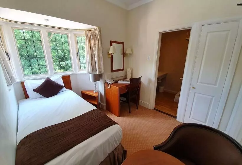 Standard Yhden Hengen Huone, Farnham House