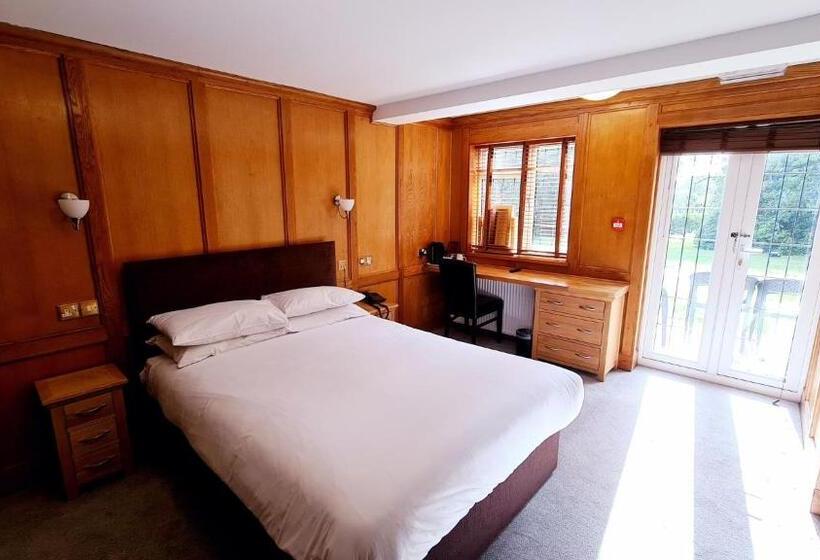 スタンダードルーム, Farnham House