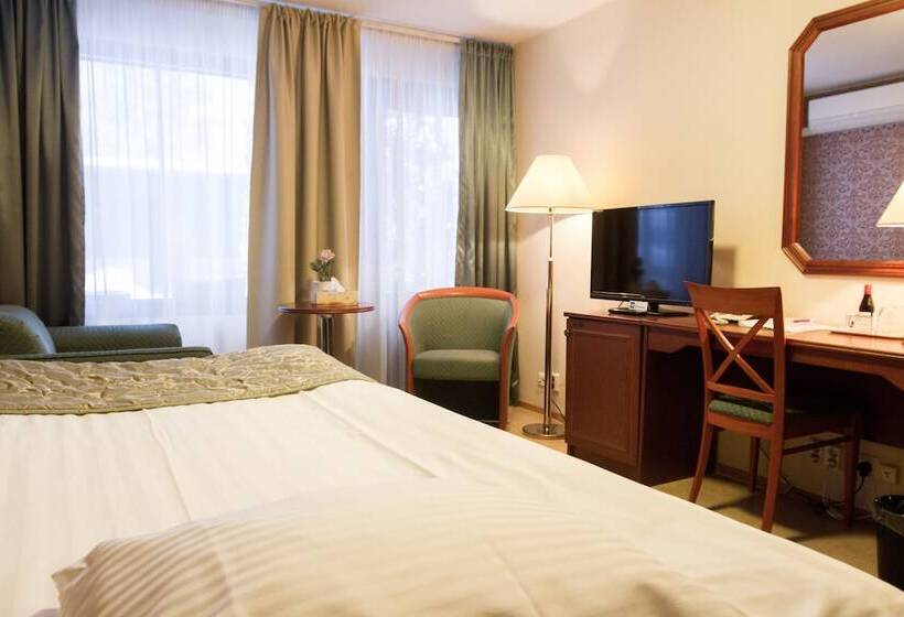 스탠다드 싱글 룸, Fjalar