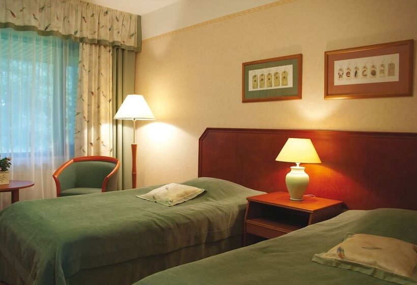 스탠다드 룸, Fjalar