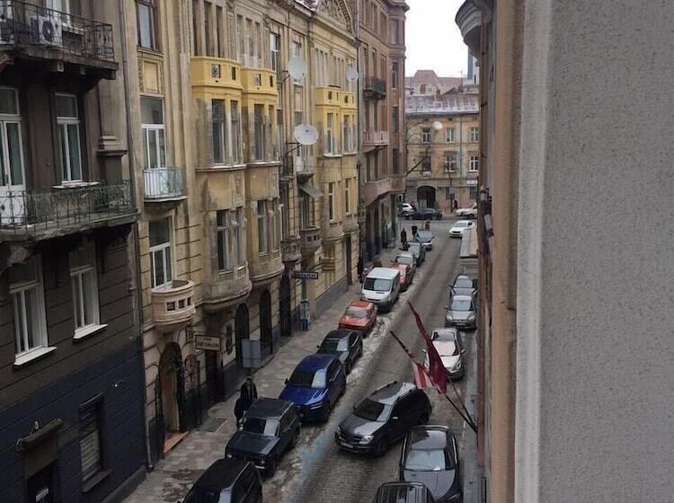 اتاق سوپریور, Nobilis