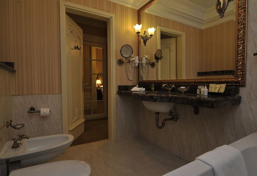 اتاق سوپریور, Nobilis