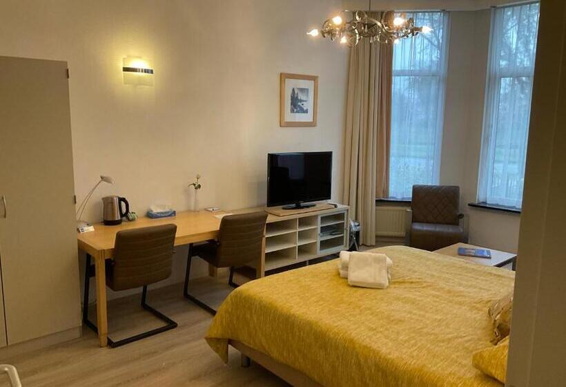 스탠다드 스튜디오 정원 전망, Plato By Hofstad Studio’s