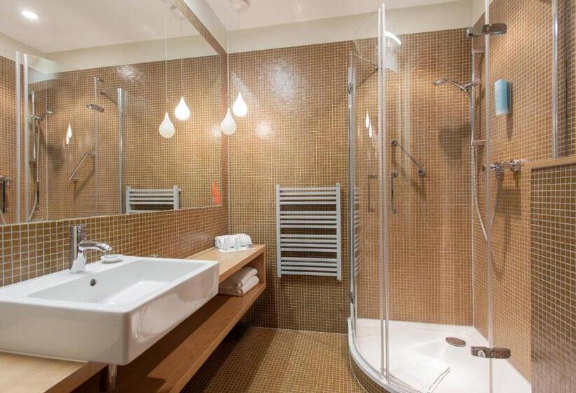 اتاق استاندارد با بالکن, Sopot Marriott Resort & Spa