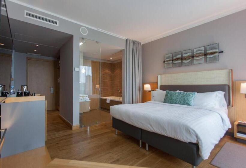 Superior Kamer met Kingsize Bed, Sopot Marriott Resort & Spa