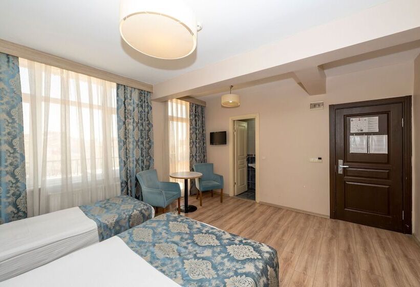 اتاق لوکس, Tugra