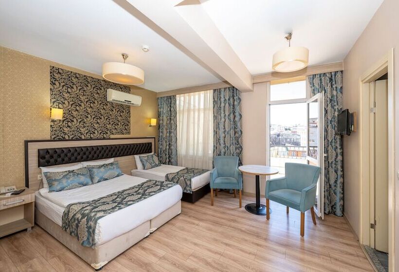 اتاق لوکس سه تخته, Tugra