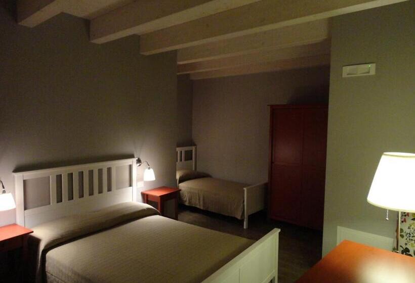 غرفة قياسية ثلاثية, Il Giglio Casa Albergo