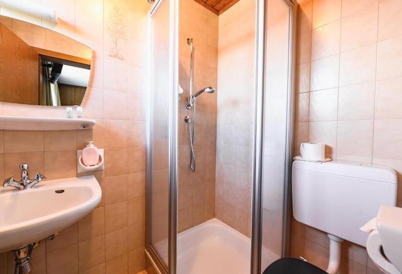 バルコニー付きスタンダードルーム, Restaurant Alber