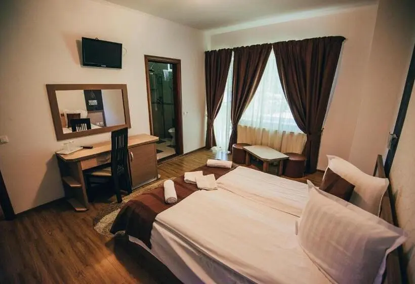 Habitació Estàndard, Szandy