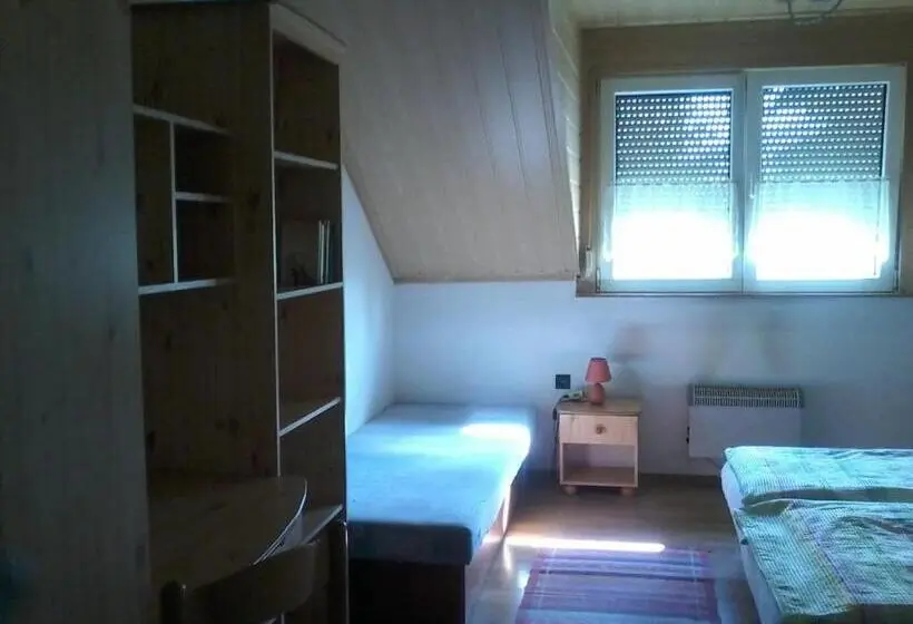 スタンダード４人部屋, Hostinec Banik