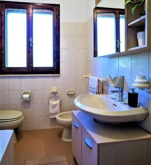 バスルーム共有のトリプルスタンダード, B&b La Mia Oasi