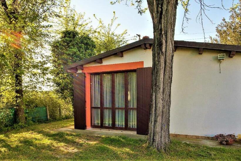 استودیوی لوکس, B&b La Mia Oasi