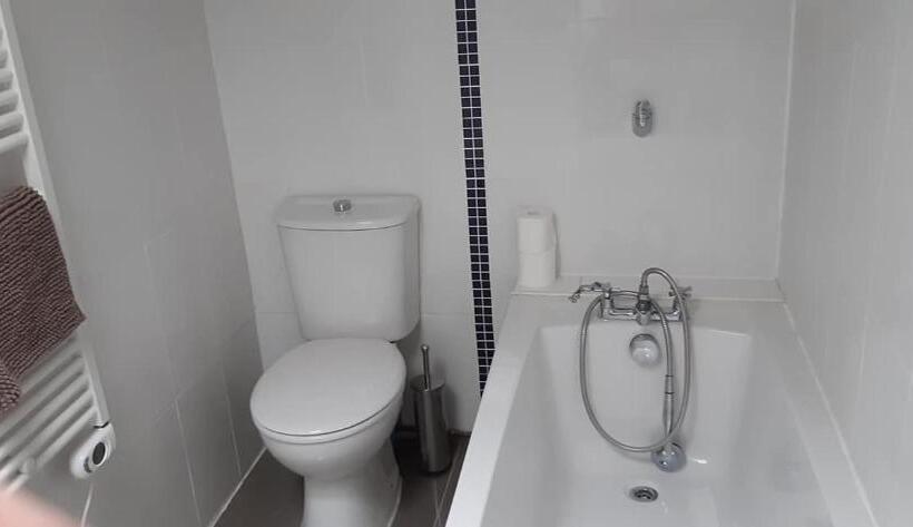 Номер Deluxe, La Cour