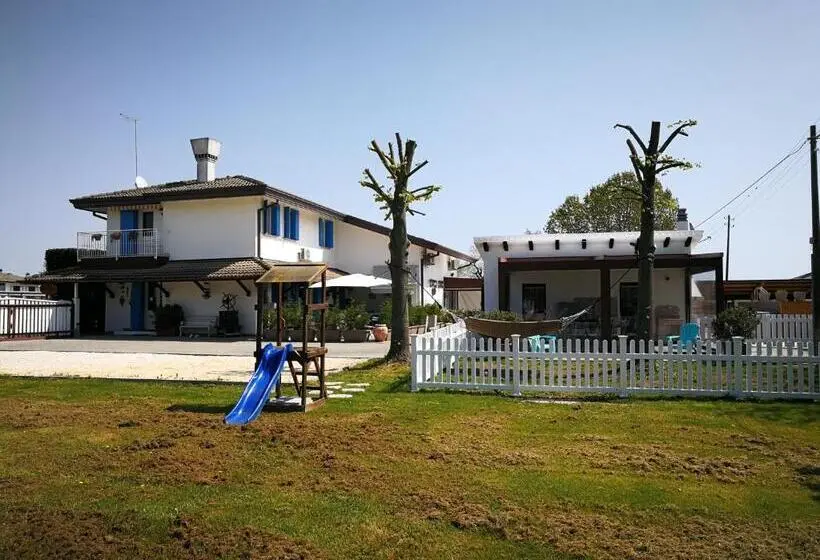 バルコニー付きスタンダードルーム, Villa Roma Holidays