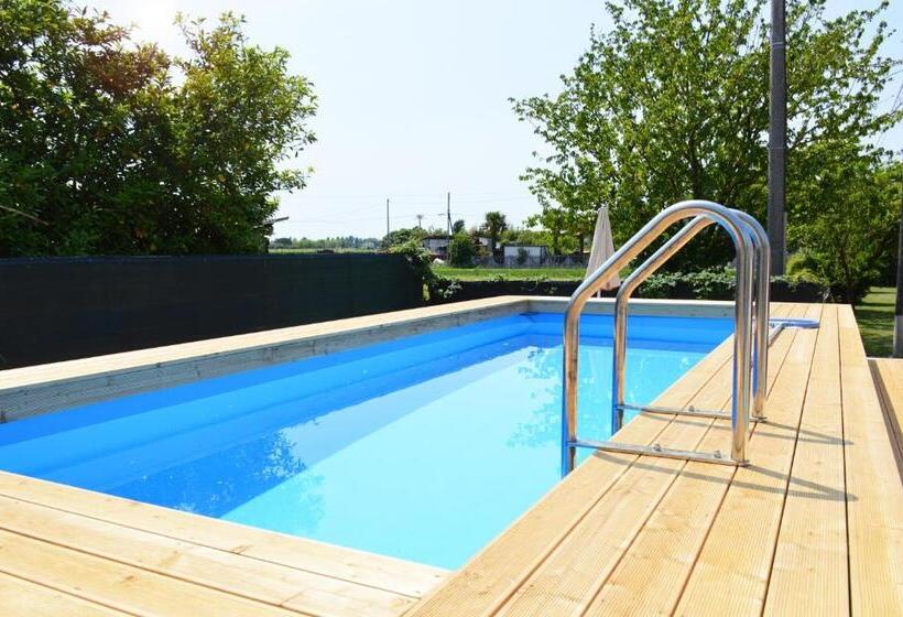 Номер Стандарт с Балконом, Villa Roma Holidays