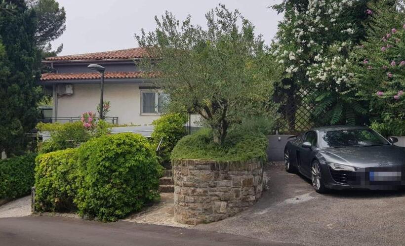 آپارتمان 2 خوابه, Apartment With Seaview And Garden For 6