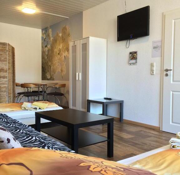 스탠다드 스튜디오, Schlafen In Rosengarten