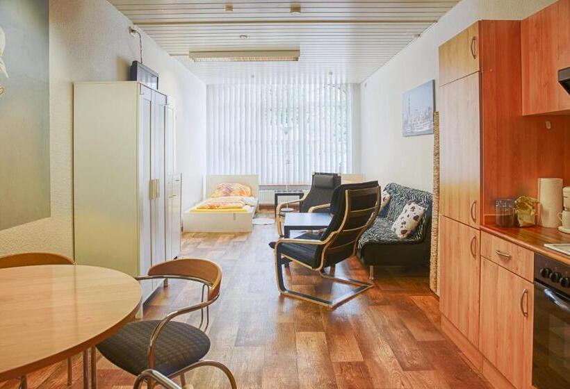 스탠다드 스튜디오, Schlafen In Rosengarten