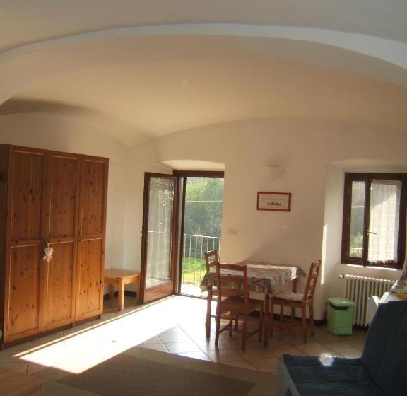 חדר סטנדרט לשלושה, Bed & Breakfast Varionda