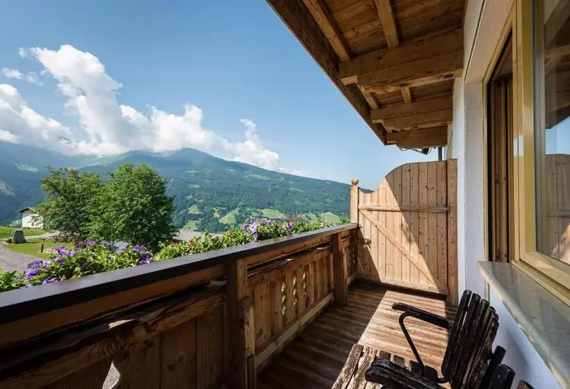バルコニー付きスタンダードトリプルルーム, Ferienpension Steiner