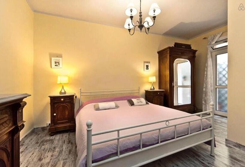 اتاق لوکس, Dorsoduro House