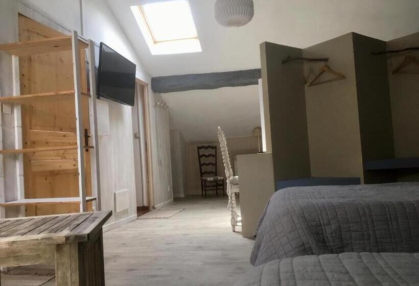 חדר משפחתי, Les Chambres Du Presbytère Du Val