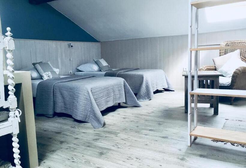 חדר משפחתי, Les Chambres Du Presbytère Du Val