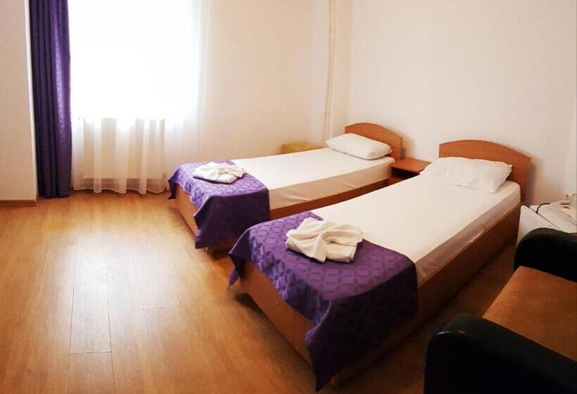 Номер Стандарт Трехместный, Casa Cic