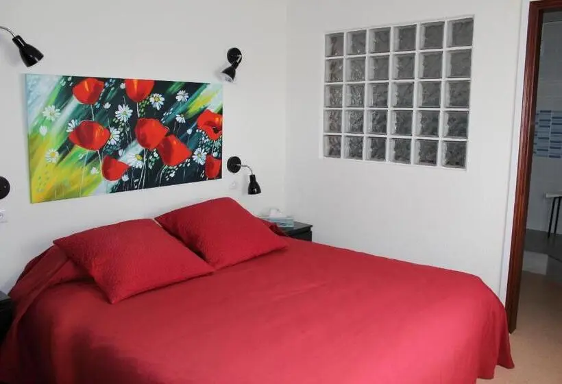 Perhehuone, Hostel Casa Lucas