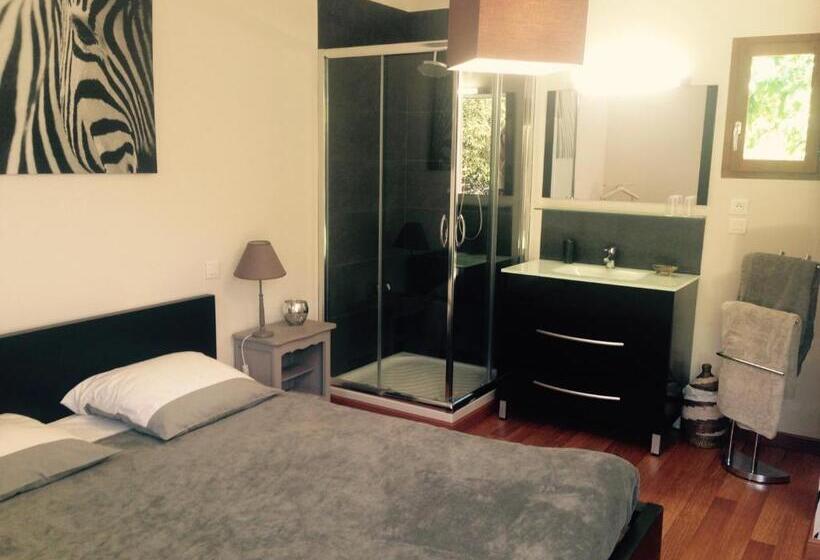 غرفة قياسية, Chez Calou