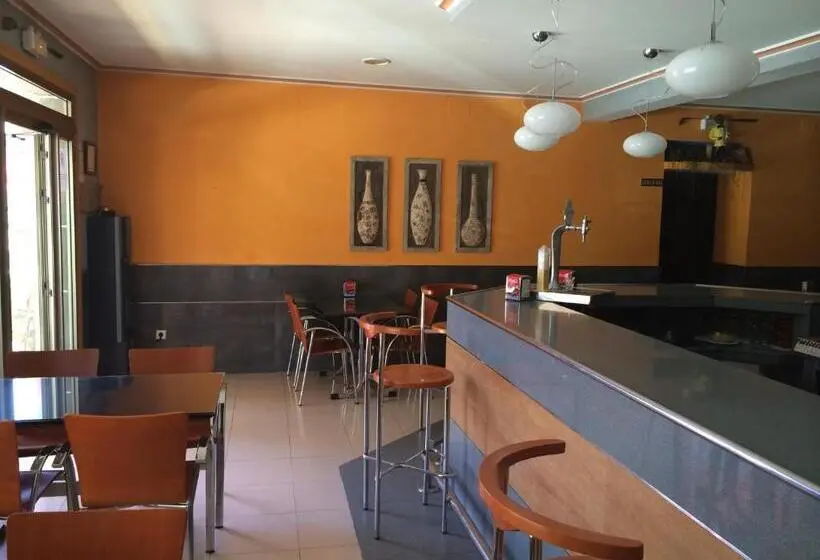 スタンダードトリプルルーム, Hostal Eden