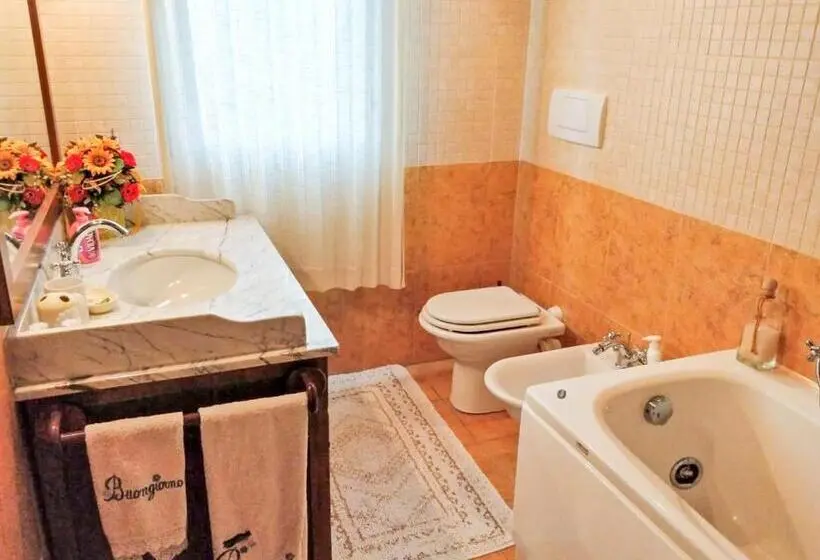 スタンダードルーム, B&b Il Casolare Di Bonci