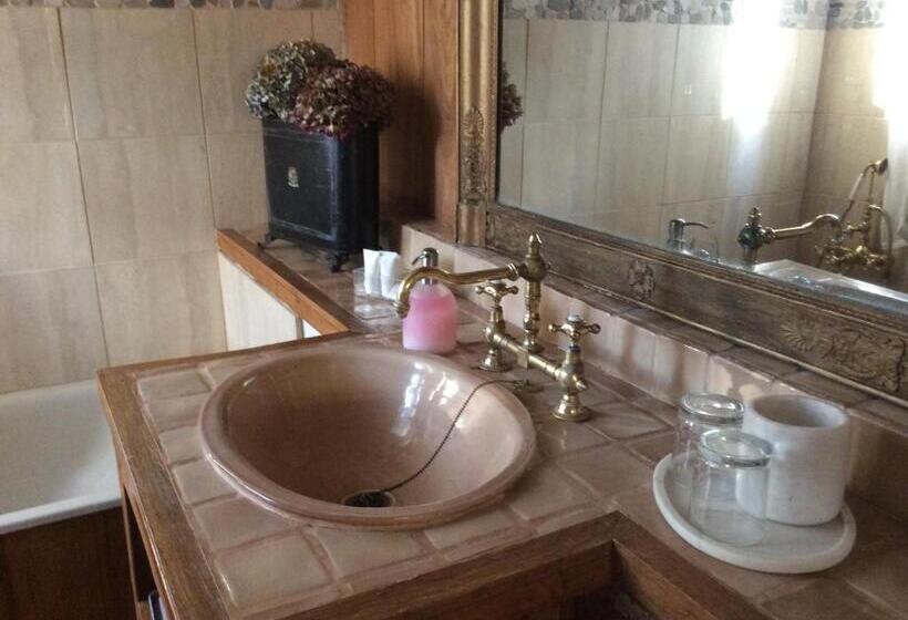 Pokój Standard, Manoir Francis