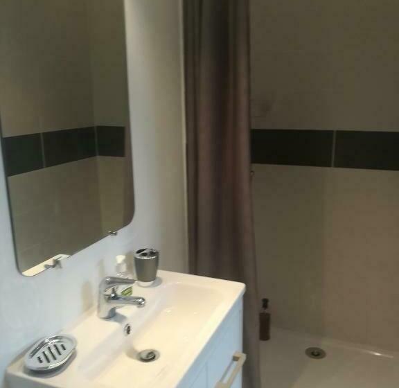 스탠다드 룸, Chez Shona