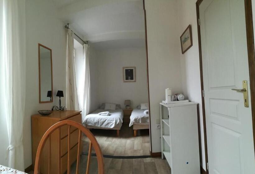 Номер Стандарт, Chez Shona