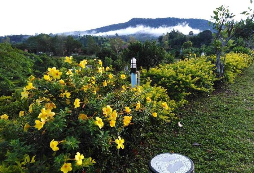 キングサイズベッドのスタンダードルーム, Khao Kho Flora