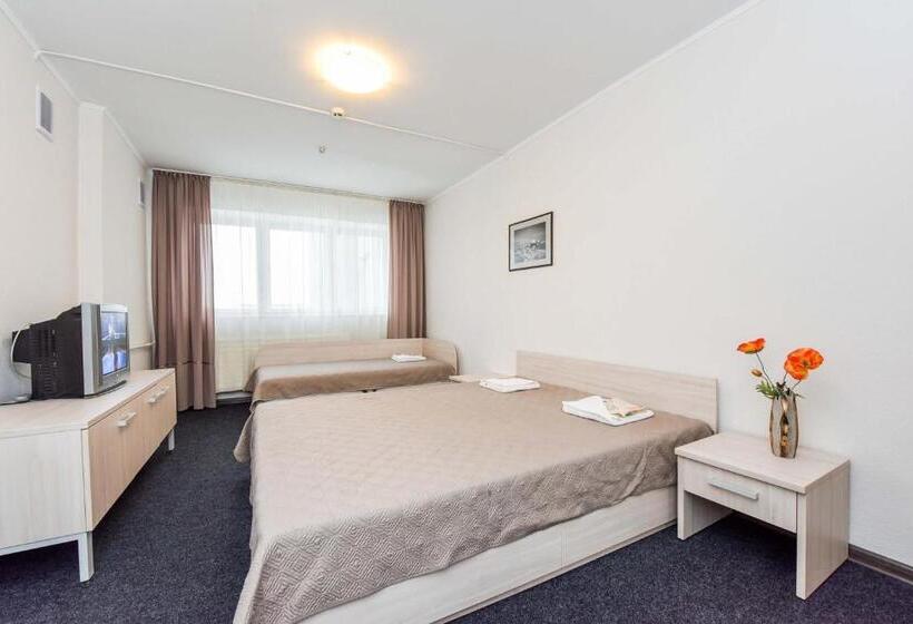 اتاق خانوادگی, Ktu Rest House Politechnika