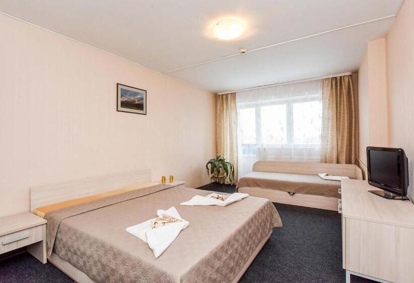 اتاق خانوادگی, Ktu Rest House Politechnika