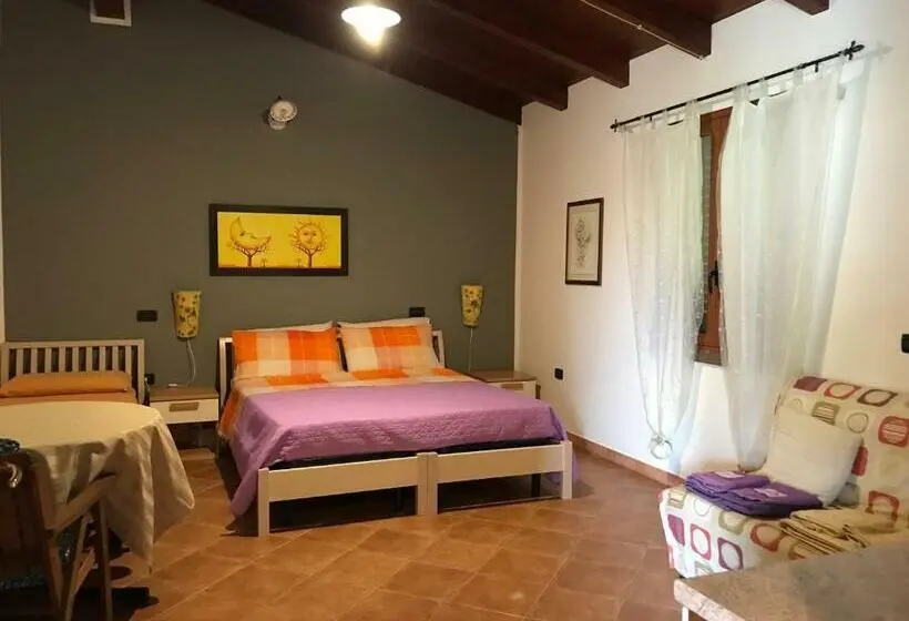 庭の見えるジュニアスイート, Agriturismo Monte Majore