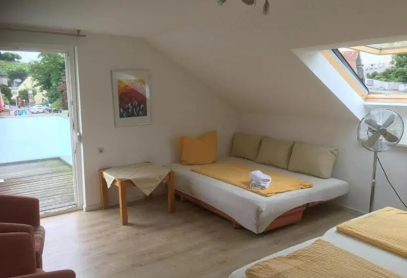 Standard-studio Parveke, Gästehaus Sommertal, Eigener Parkplatz, 800m Zum Bodensee, 300m Zur Altstadt