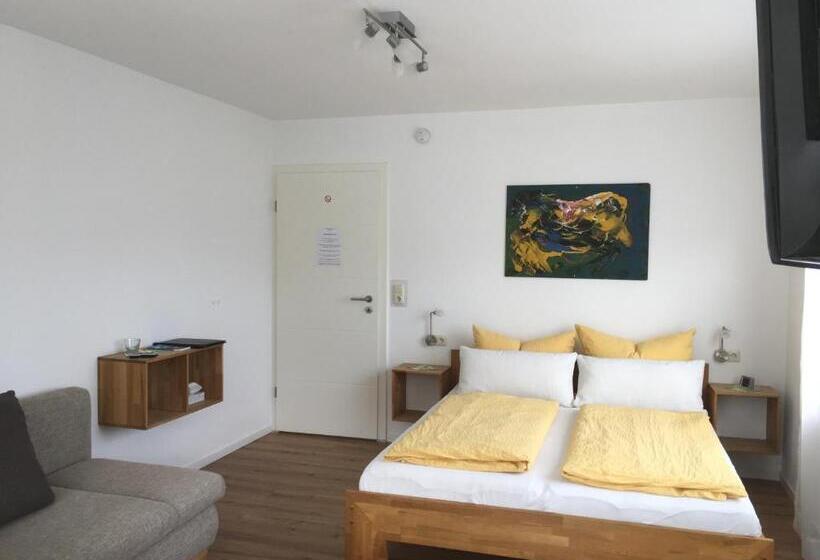 Студио Стандарт с Террасой, Gästehaus Sommertal