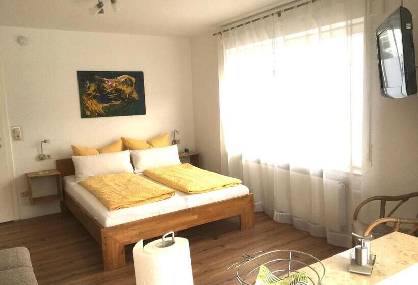 Студио Стандарт с Террасой, Gästehaus Sommertal