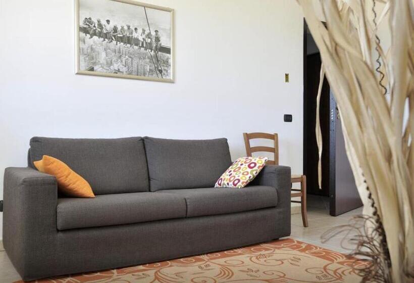 آپارتمان 2 خوابه, La Tortorella Room & Apartment